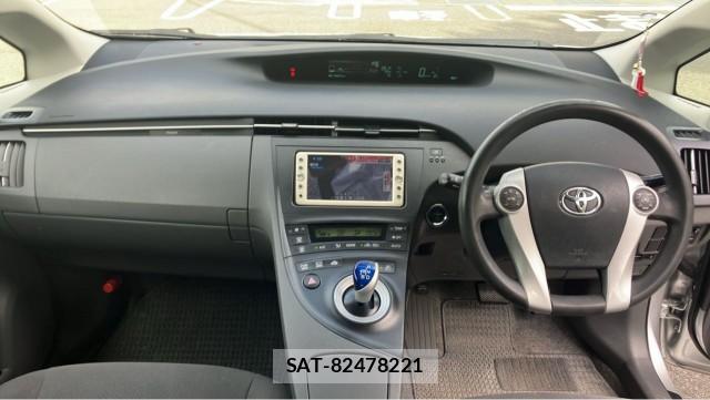 Toyota PRIUS 2010-11 8550238-2
