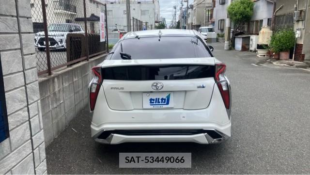 Toyota PRIUS 2018-03 8550256-1