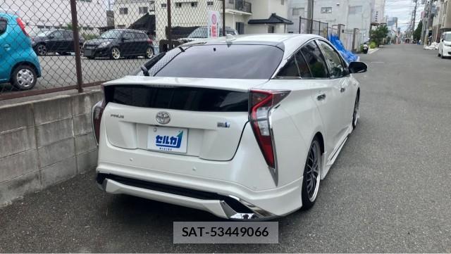 Toyota PRIUS 2018-03 8550256-12
