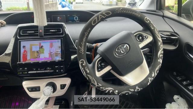Toyota PRIUS 2018-03 8550256-16