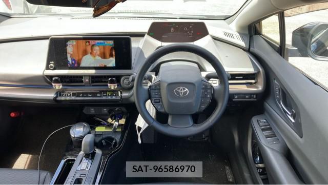 Toyota PRIUS 2024-07 8550261-16