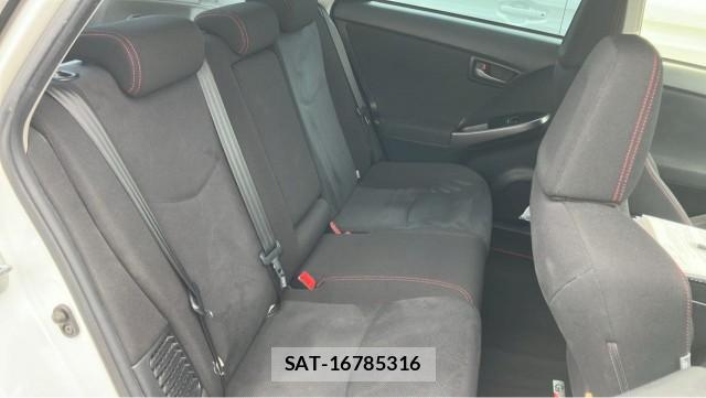 Toyota PRIUS 2012-03 8550268-6