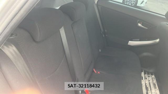 Toyota PRIUS 2013-11 8550306-6