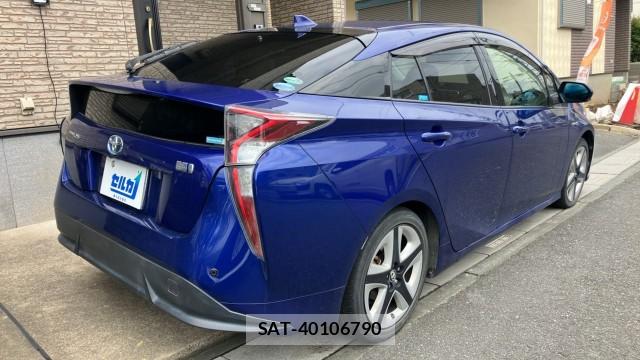 Toyota PRIUS 2017-03 8550388-12