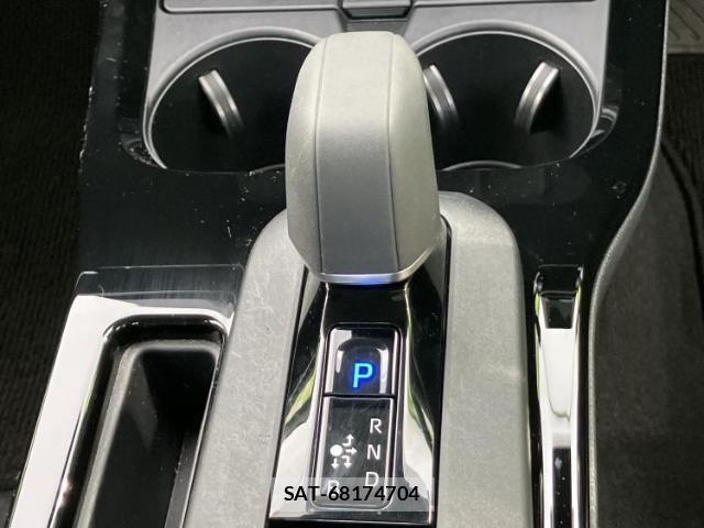 Toyota PRIUS 2023-05 8550563-17