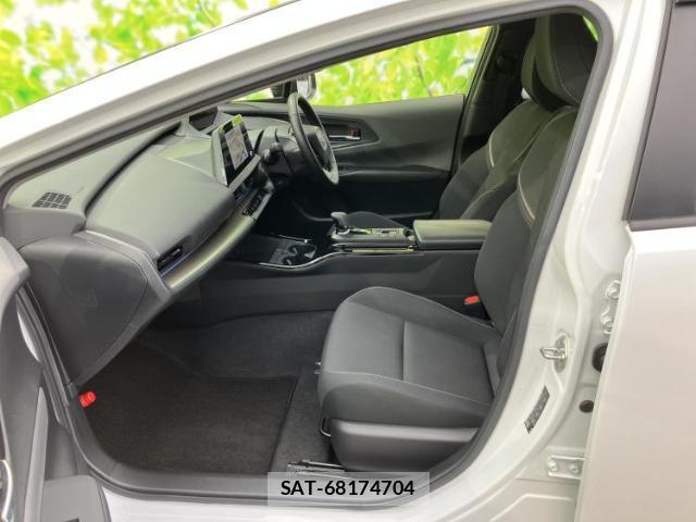 Toyota PRIUS 2023-05 8550563-6