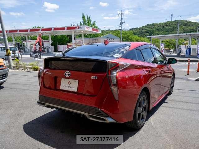 Toyota PRIUS 2016-05 8550653-7