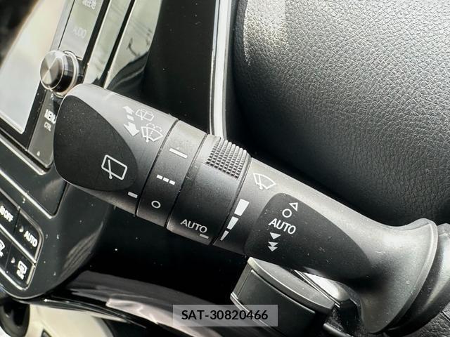 Toyota PRIUS 2017-12 8550667-14