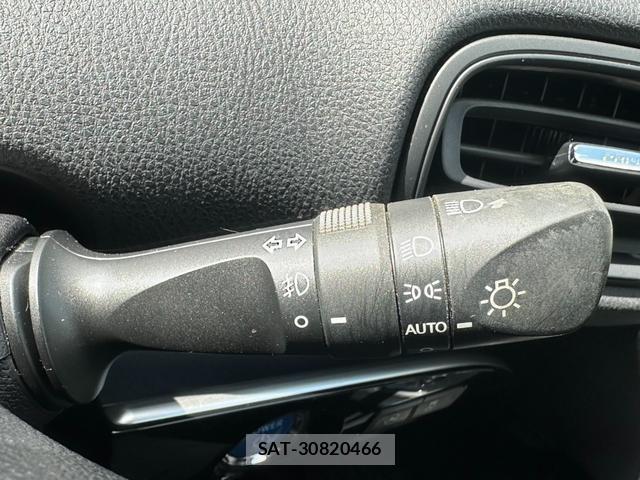 Toyota PRIUS 2017-12 8550667-6