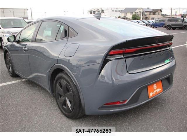 Toyota PRIUS 2023-06 8550703-13