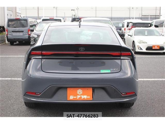 Toyota PRIUS 2023-06 8550703-14