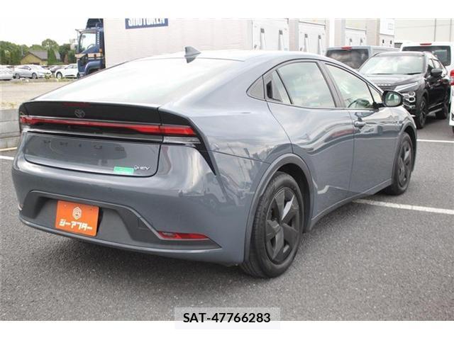 Toyota PRIUS 2023-06 8550703-15