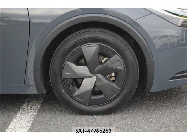 Toyota PRIUS 2023-06 8550703-17