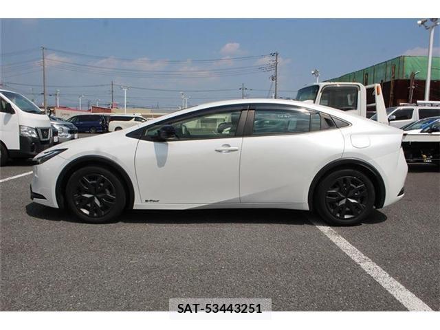 Toyota PRIUS 2023-08 8550704-10