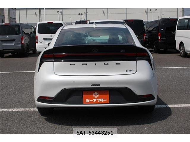 Toyota PRIUS 2023-08 8550704-12