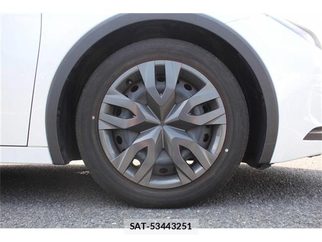 Toyota PRIUS 2023-08 8550704-15