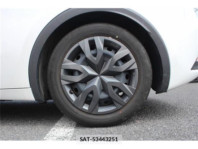 Toyota PRIUS 2023-08 8550704-17