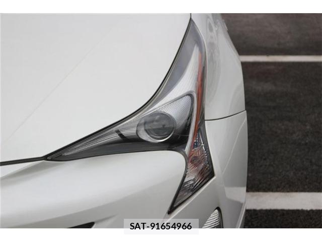 Toyota PRIUS 2016-08 8550753-13