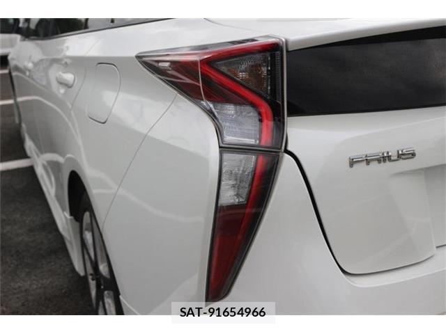 Toyota PRIUS 2016-08 8550753-14