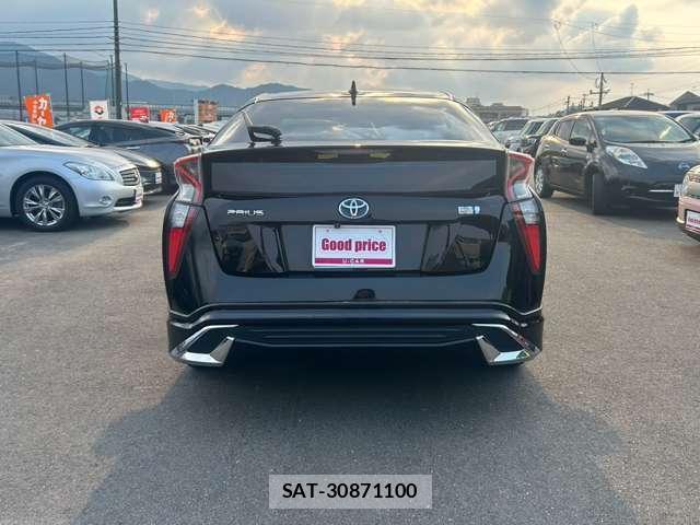 Toyota PRIUS 2016-04 8551064-1