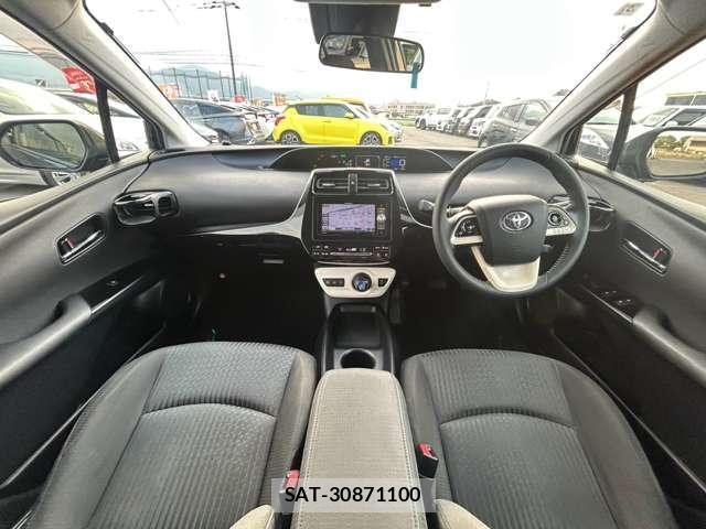 Toyota PRIUS 2016-04 8551064-2
