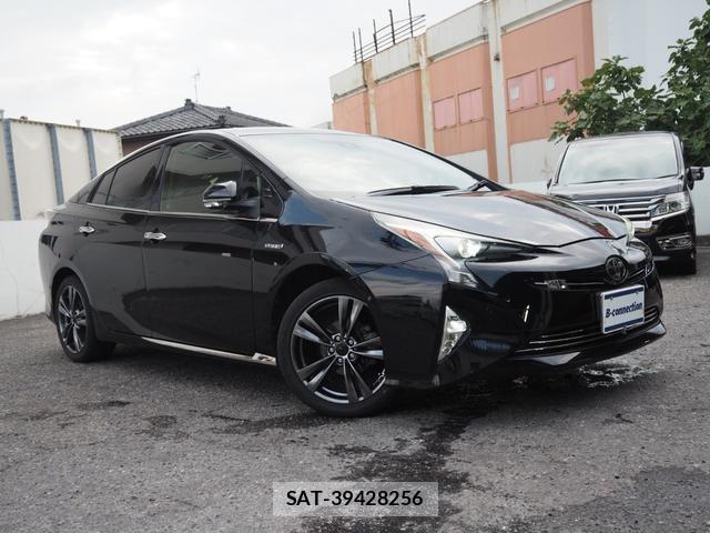 Toyota PRIUS 2018-04 8551168-5