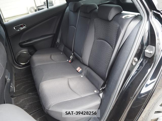 Toyota PRIUS 2018-04 8551168-9