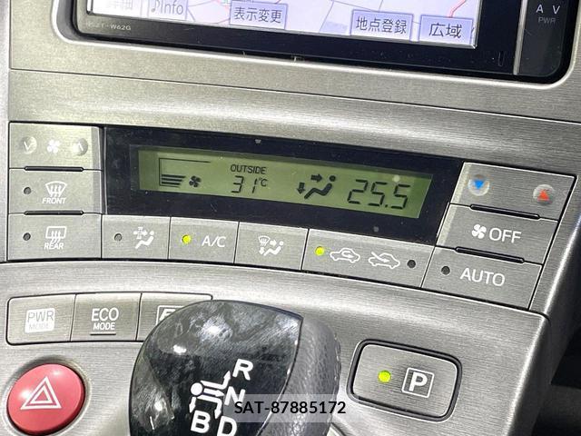 Toyota PRIUS 2013-07 8551385-6