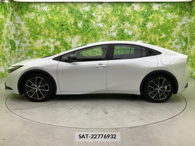 Toyota PRIUS 2023-09 8551478-1