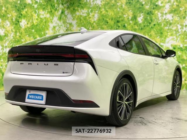 Toyota PRIUS 2023-09 8551478-2