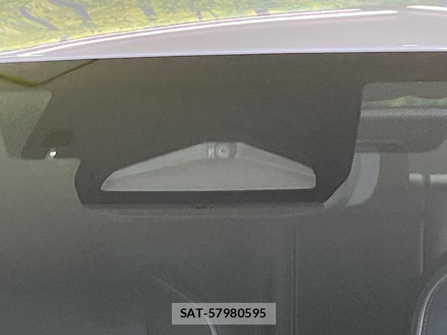 Toyota PRIUS 2023-07 8551676-2