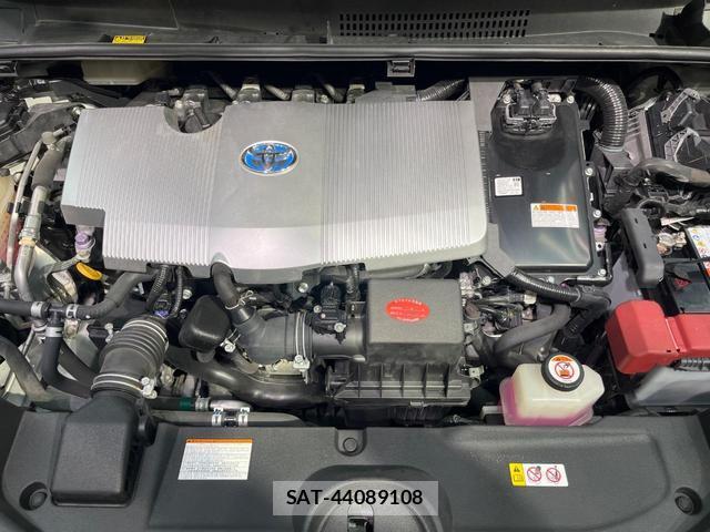 Toyota PRIUS 2017-09 8551689-17