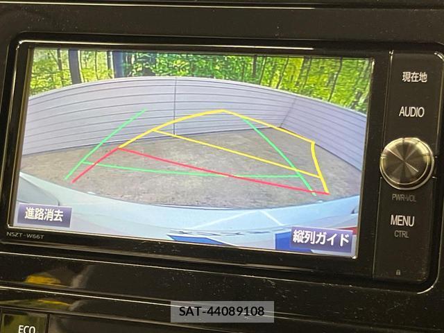 Toyota PRIUS 2017-09 8551689-3