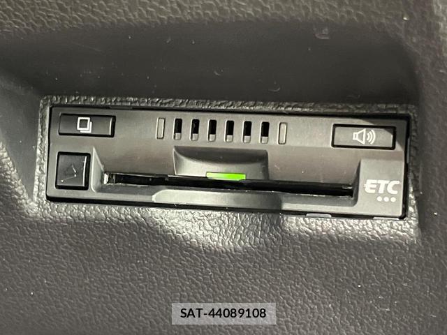 Toyota PRIUS 2017-09 8551689-4