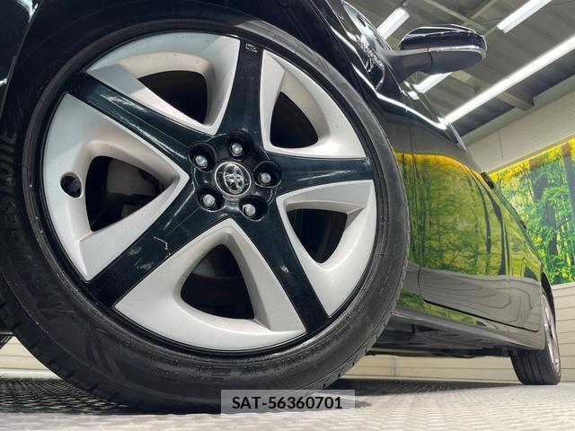 Toyota PRIUS 2017-01 8551701-12