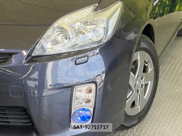 Toyota PRIUS 2010-11 8551756-11