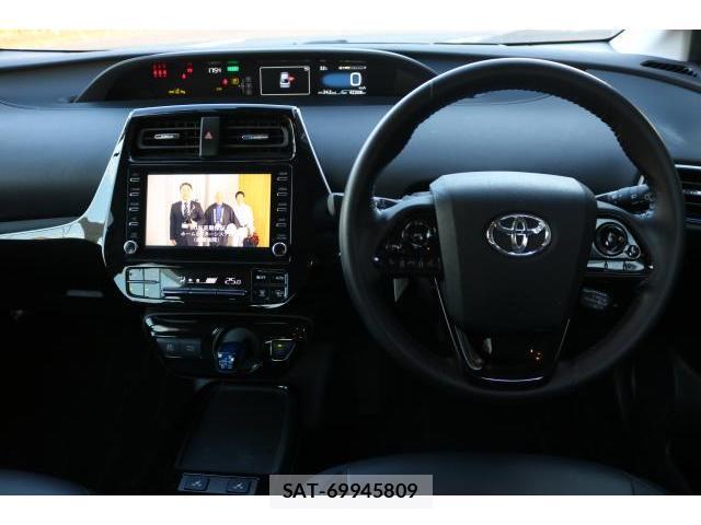 Toyota PRIUS 2021-06 8551817-2