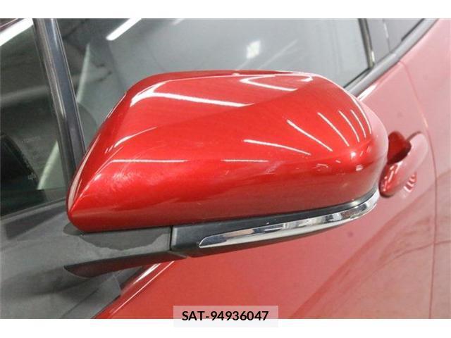 Toyota PRIUS 2019-08 8551849-16