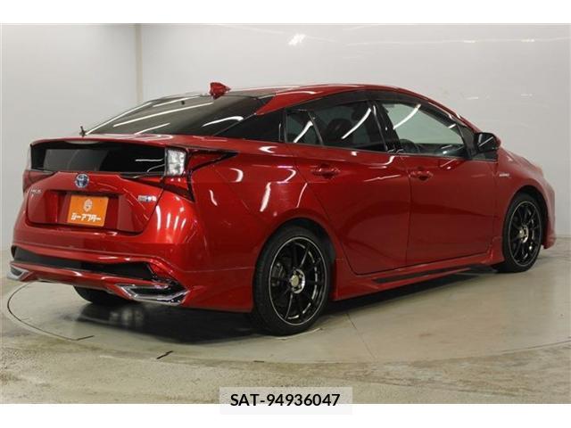 Toyota PRIUS 2019-08 8551849-4