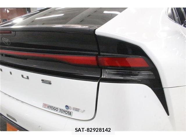 Toyota PRIUS 2023-11 8551850-18