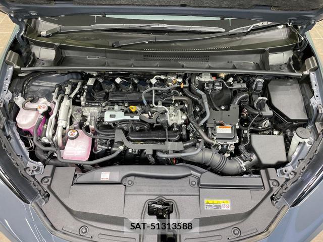 Toyota PRIUS 2023-07 8551982-17