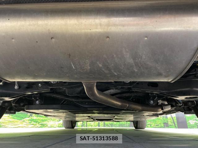 Toyota PRIUS 2023-07 8551982-18