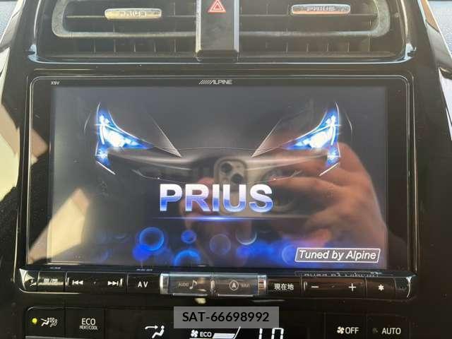 Toyota PRIUS 2016-07 8552128-2