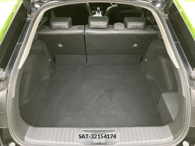 Toyota PRIUS 2023-11 8552280-7