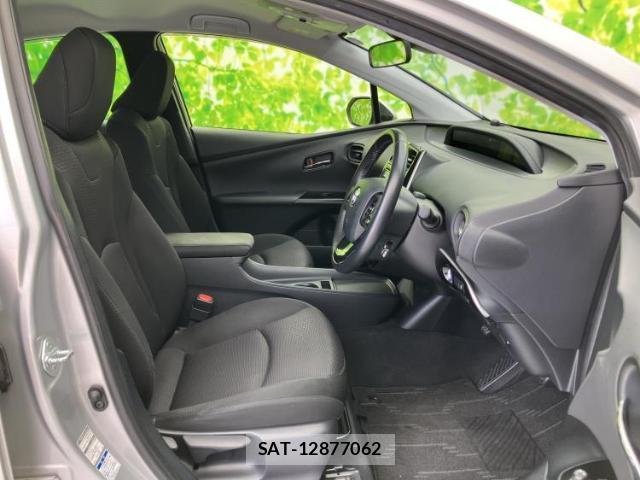 Toyota PRIUS 2019-06 8552430-3