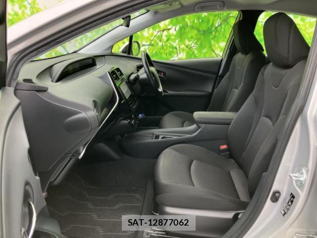 Toyota PRIUS 2019-06 8552430-5