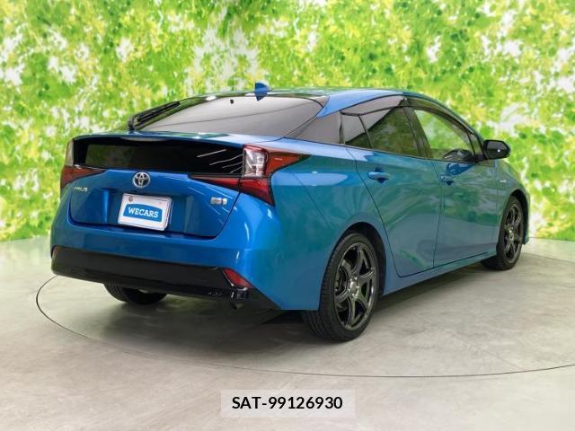 Toyota PRIUS 2019-05 8552463-2