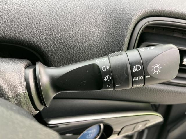 Toyota PRIUS 2021-02 8552568-16