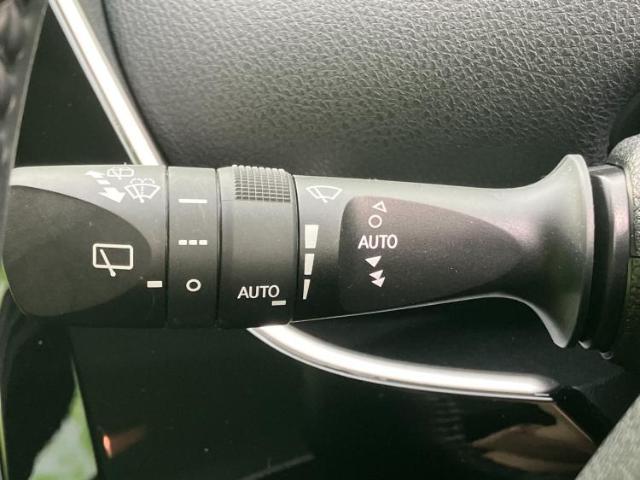 Toyota PRIUS 2021-02 8552568-17