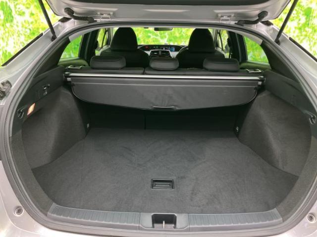 Toyota PRIUS 2021-02 8552568-7